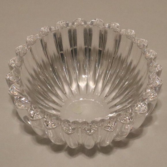 Tiffany & Co Rim of Hearts Dish - Brand New - Glass White Stamped Tiffany & Co. - Picture 1 of 9